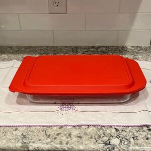 Pyrex 9”x13” Glass Bakeware with Storage Lid